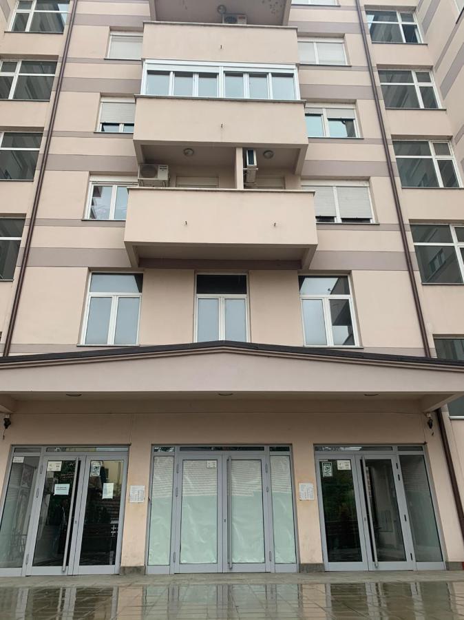 Zara Apartman Krusevac - Centar Apartment Exterior photo